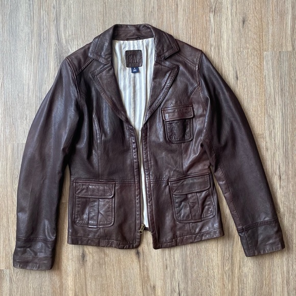 GAP 100% Genuine Leather Jacket - Picture 3 of 11